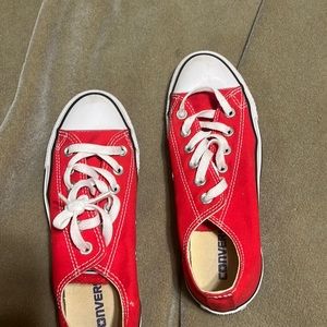 Converse Sneakers. Women’s Size 7. Red.